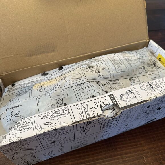 Vans Old Skool x Peanuts Charlie Brown Shoes main image 7